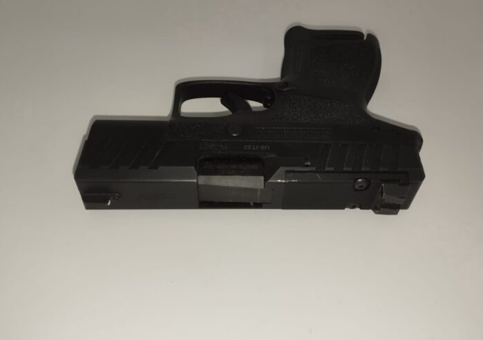 PISTOLA BERETTA MOD.APX A1 CURRY CAL.9X19 +1C.