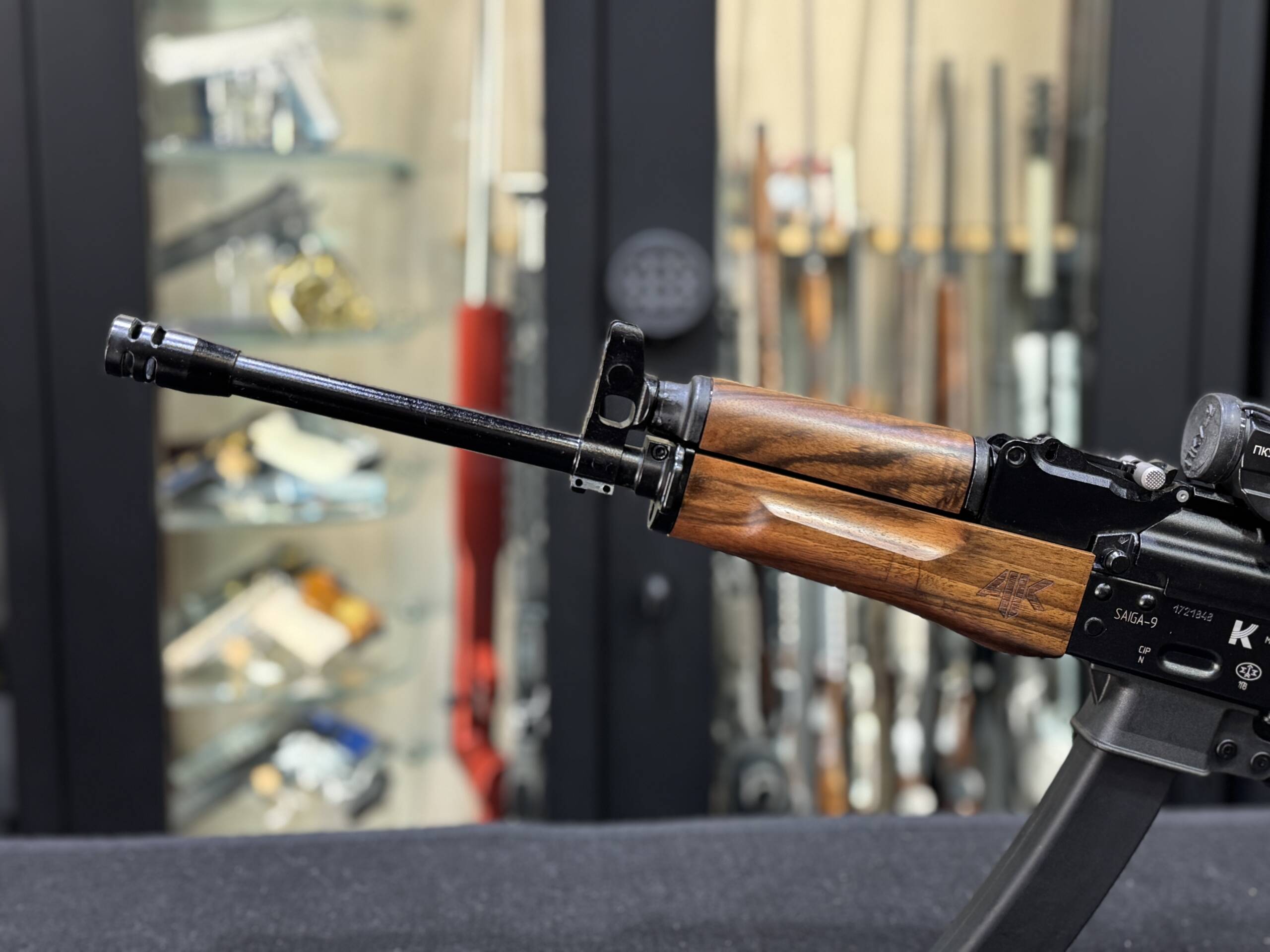 Carabina semiauto IZMASH SAIGA 9K cal 9×19