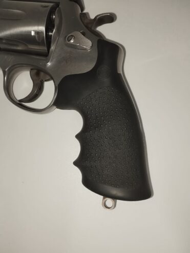 REVOLVER SMITH E WESSON MOD. 629 ES EMERGENCY SURVIVAL TOOL