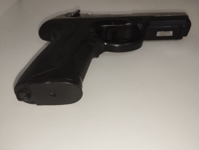 PISTOLA BERETTA MOD. PX4 STORM CAL. 9X21 +1C.