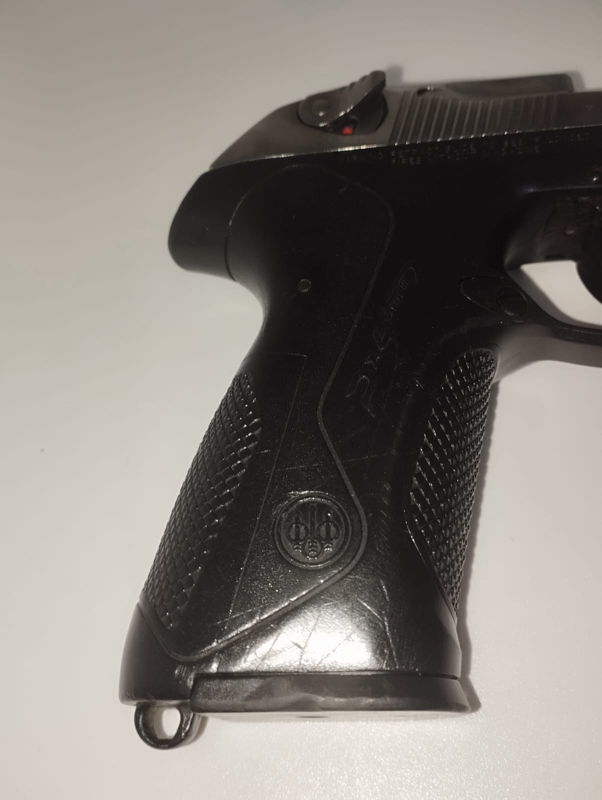 PISTOLA BERETTA MOD. PX4 STORM CAL. 9X21 +1C.