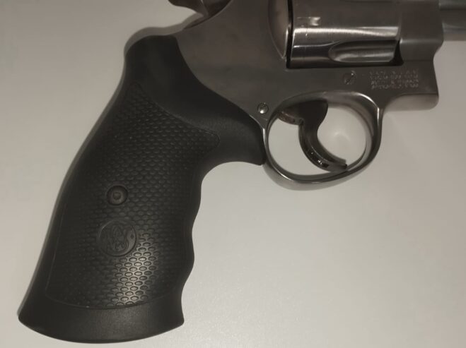 REVOLVER S&W MOD. 629-6 CAL.44 MAGNUM 6,5″