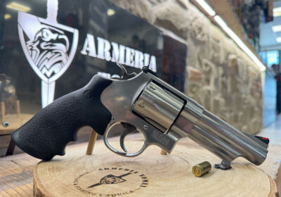USATO-SMITH-WESSON-4
