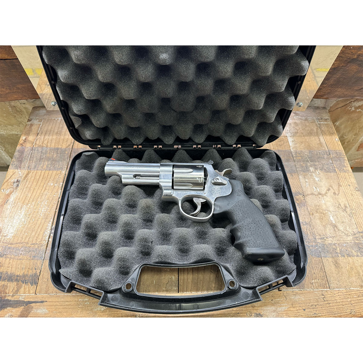 REVOLVER – SMITH & WESSON MOD. 629-5 4″ cal. 44 Mag.