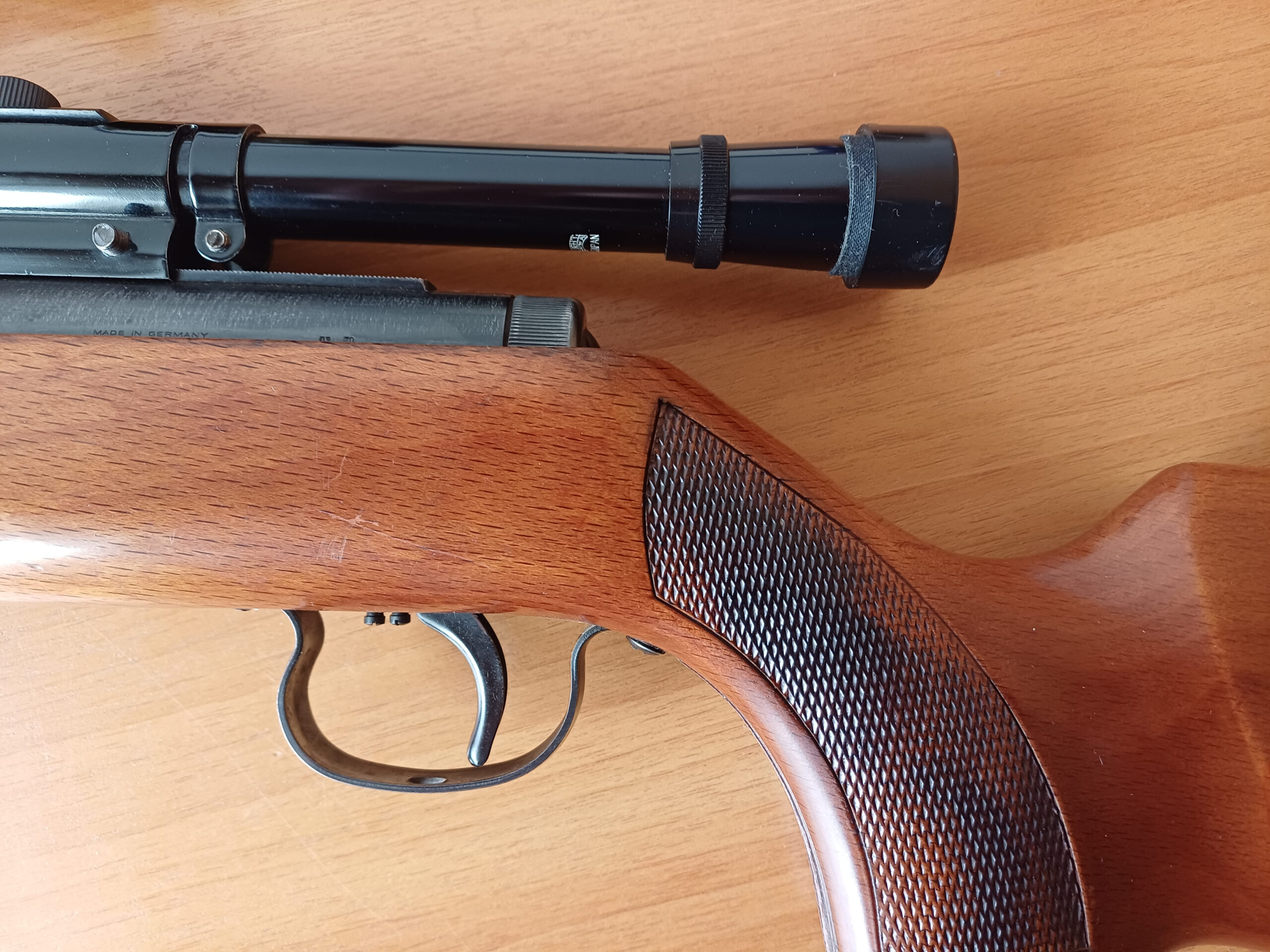 Vendo fucile aria compressa Diana 35 con ottica e red dot