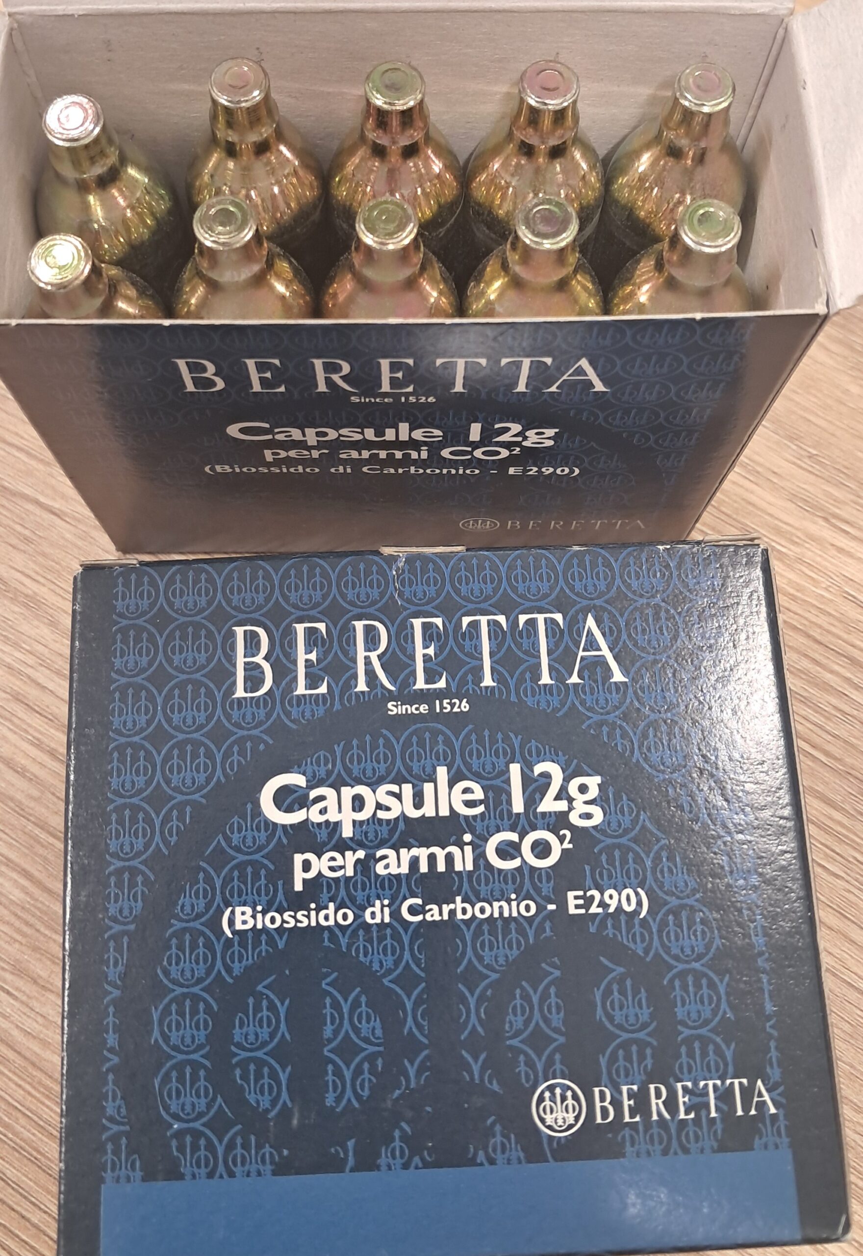 caricatori , munizioni, bersagli e bombolette aria compressa