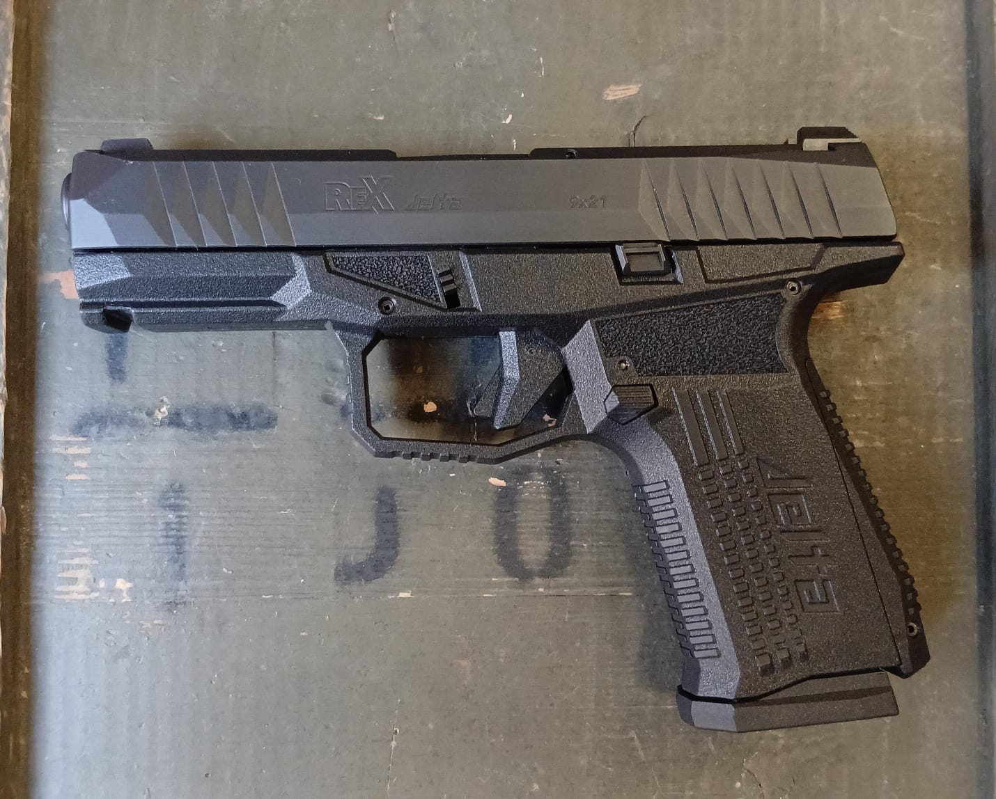 Arex modello Rex Delta 9X21