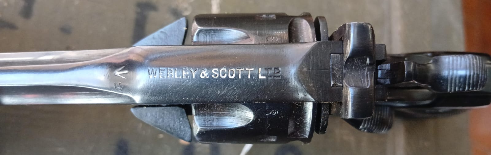 Revolver Webley & Scott MK IV