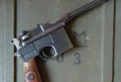 Mauser C96 9 Rosso