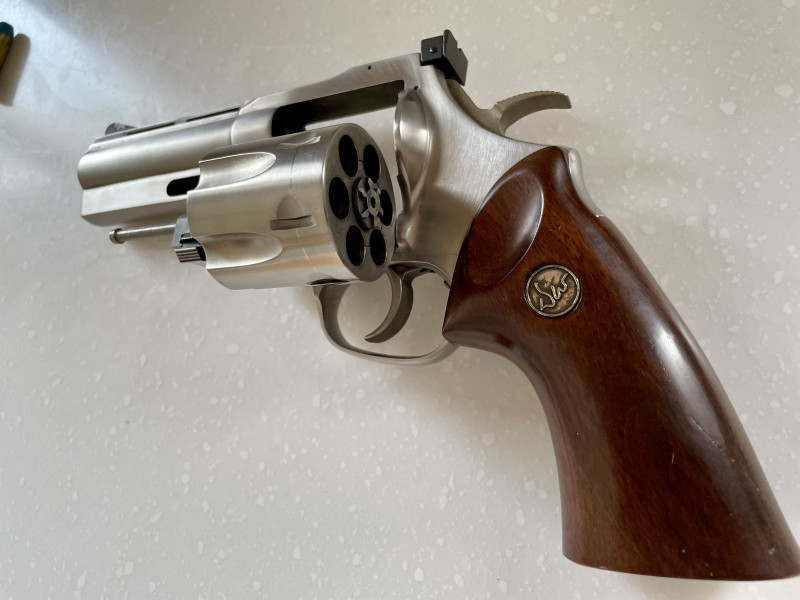 41 Magnum revolver