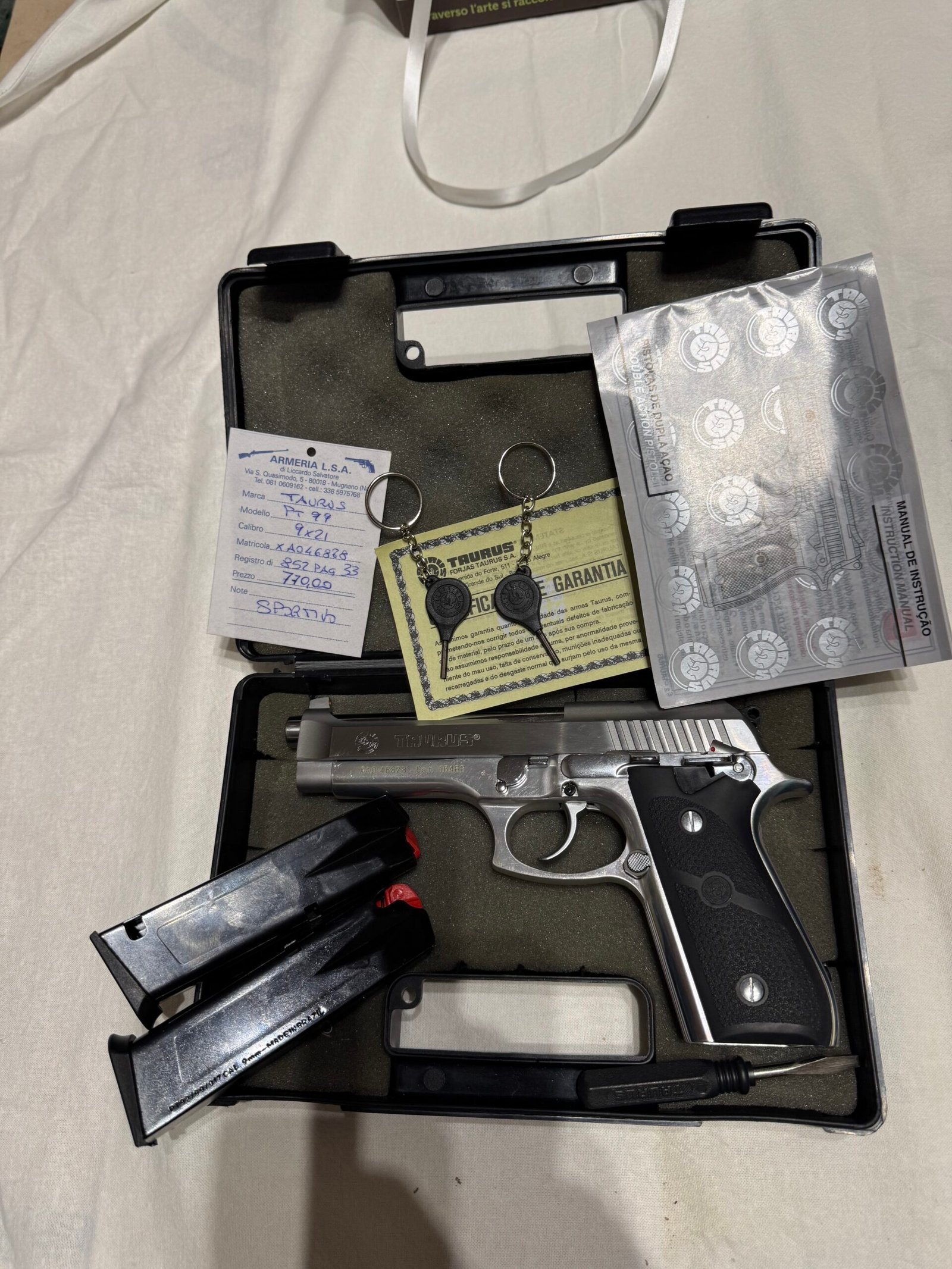 Pistola