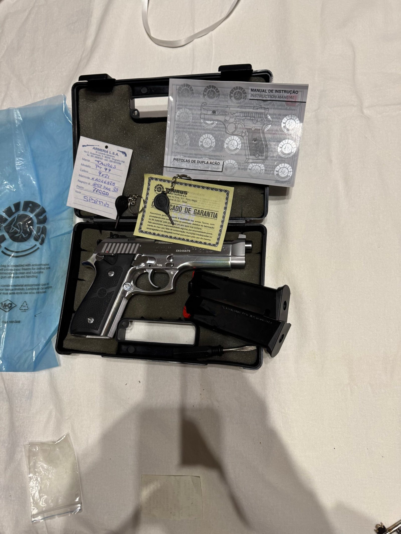 Pistola