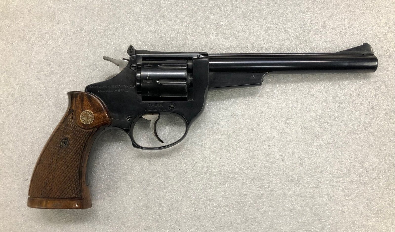 REVOLVER ASTRA CAL. 22MAG CADIX 6″