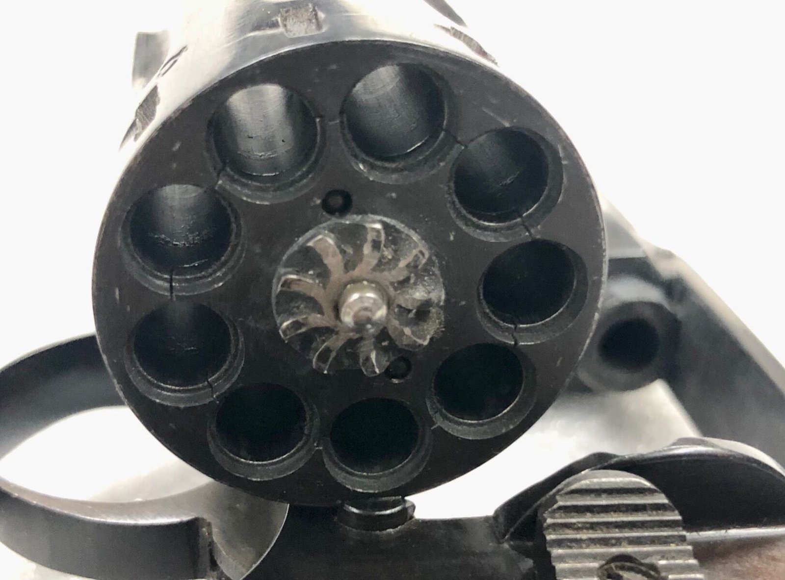 REVOLVER ASTRA CAL. 22MAG CADIX 6″