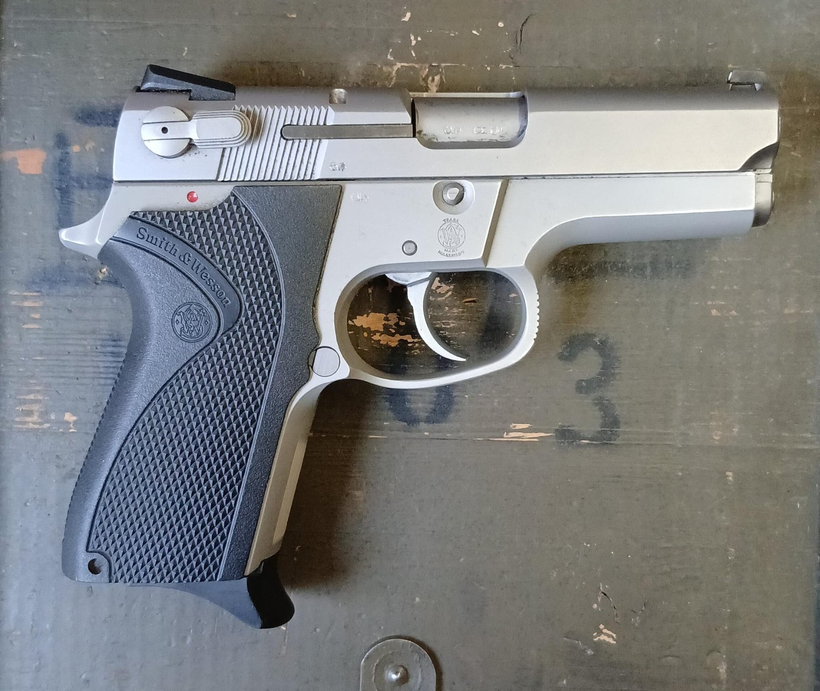 Smith & Wesson 6906